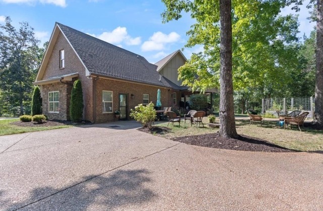 Apartment attached to main house near Cedars of Lebanon. Private driveway
