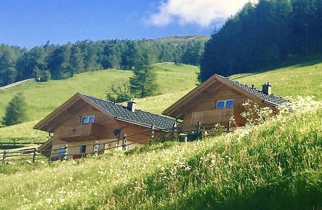 Apartment Bergkristall in the Chalet Magda-Lena in a sunny panoramic position