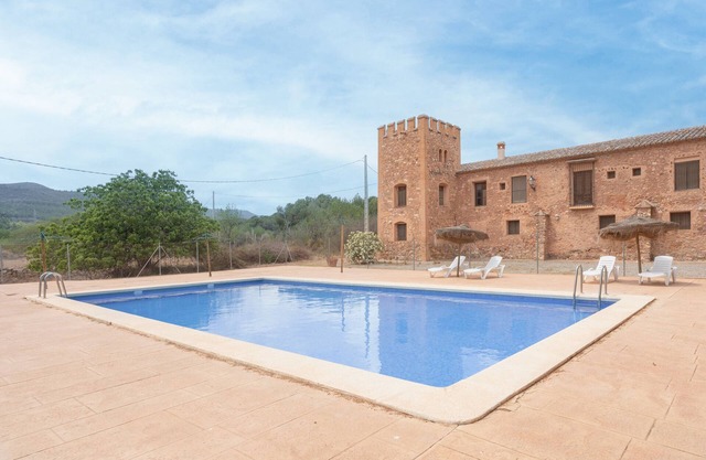 Apartment 'Blanca' with Mountain View, Shared Pool and Shared Garden