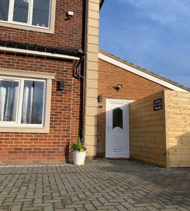 Apartment C, a one bedroom Flat in south London