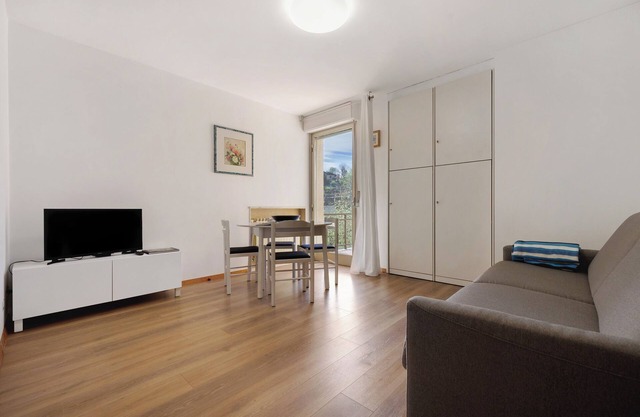 Apartment 'Ca' Da Rosetta' with Mountain View, Private Terrace and Private Garden