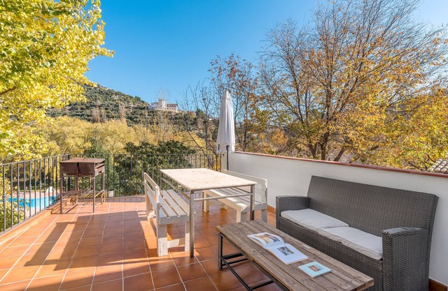 Apartment 'Casa Rural Cortijo El Plantio' with Mountain View, Wi-Fi and Air Conditioning