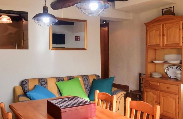 Apartment 'Casa Rural La Tia Flora' with Mountain View and Wi-Fi