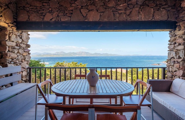 Apartment 'Casa Vacanze Ribes' with Sea View, Shared Pool and Private Terrace