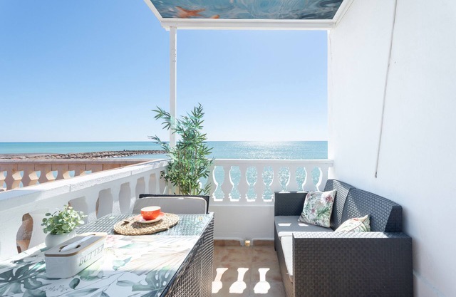 Apartment 'casAcamer Norte' with Sea View, Private Terrace and Air Conditioning