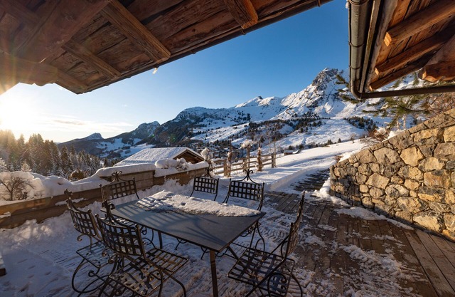 Apartment 'Coeur De Neige 1724' with Mountain View, Private Garden and Wi-Fi