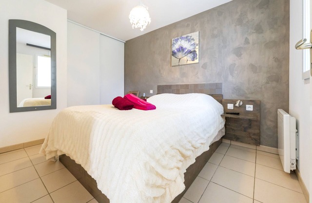 Apartment 'Cosy T3' with Shared Pool, Private Terrace and Wi-Fi