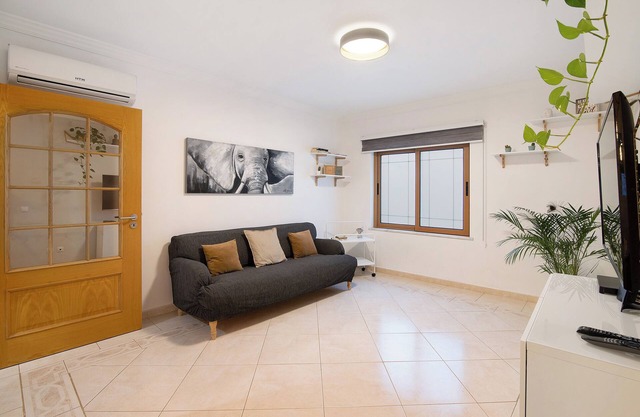 Apartment 'Cozy Nest' with Wi-Fi and Air Conditioning