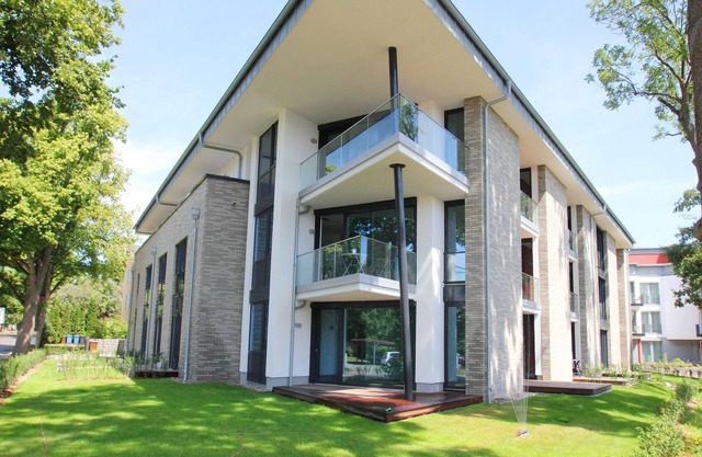 Apartment close to the harbor on the upper floor with balcony - Haus Hafenkieker FeWo 08