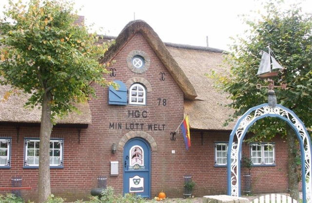 Apartment (DG) in the thatched roof house in the world