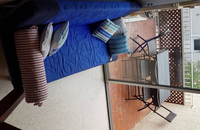 Apartment direct access to the beach