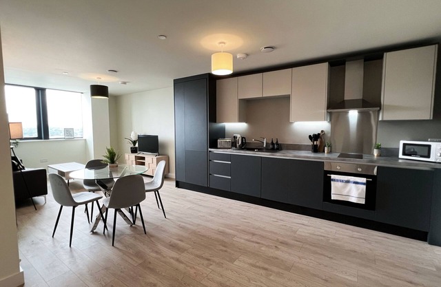 Apartment-Economy-City view