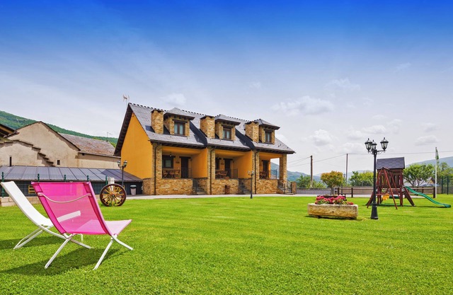 Apartment 'El Hechizo' with Mountain View, Shared Pool and Wi-Fi