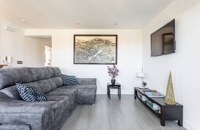 Apartment 'El Pisito De Gemma' with Balcony, Wi-Fi and Air Conditioning