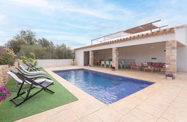 Apartment 'El Secret De Marco' with Mountain View, Wi-Fi and Air Conditioning