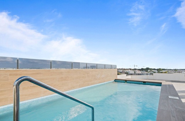 Apartment 'Casa Sandra' with Shared Pool, Wi-Fi and Air Conditioning