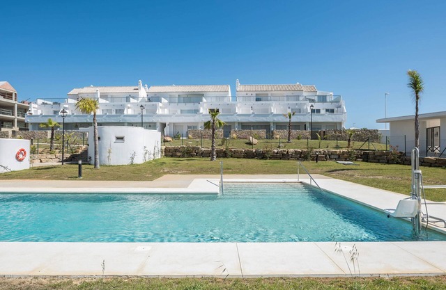 Apartment 'Apartamento Poniente' with Sea View, Wi-Fi and Air Conditioning