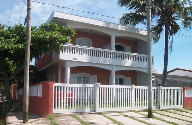 APARTMENT FACING THE SEA (LIVING ROOM, BEDROOM, KITCHEN, BATHROOM AND BALCONY)