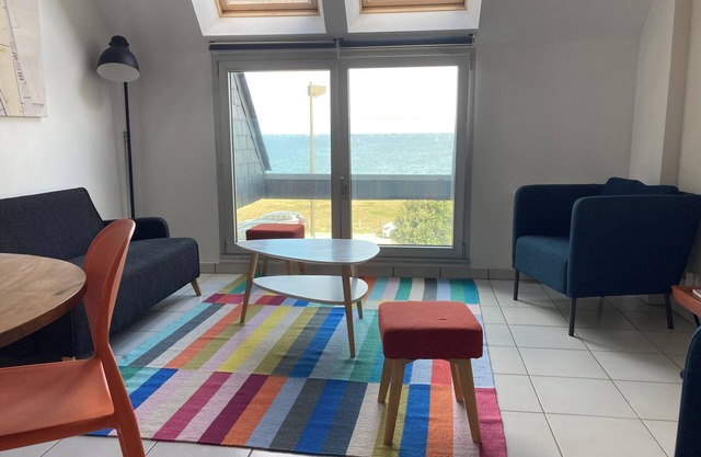 Apartment facing the sea and the splendid bay of Lancieux for 4 people