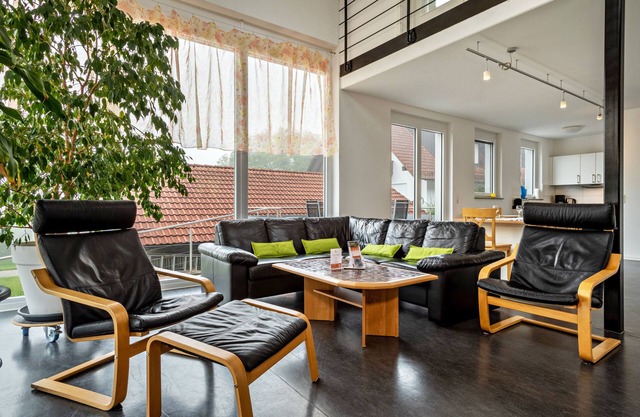 Apartment 'Ferienwohnung 3, 120qm' with Private Terrace, Shared Garden and Wi-Fi