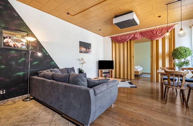 Apartment 'Ferienhaus Nestwärme' with Private Terrace, Private Garden and Wi-Fi