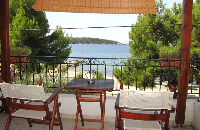 Apartment for 7 people in Milina Pelion