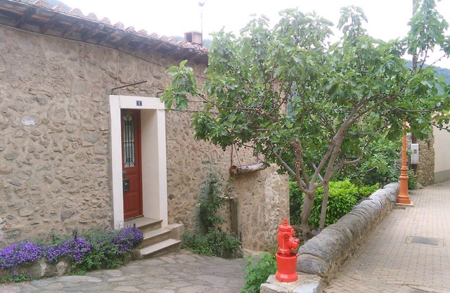 APARTMENT for 2 people/FREE WIFI/Garden/Old Village/Comfort TT