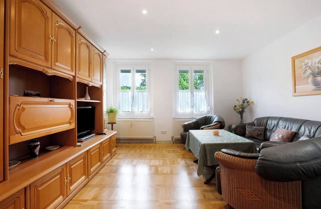 Apartment 'Gästewohnung Am Schwanenteich' with Wi-Fi