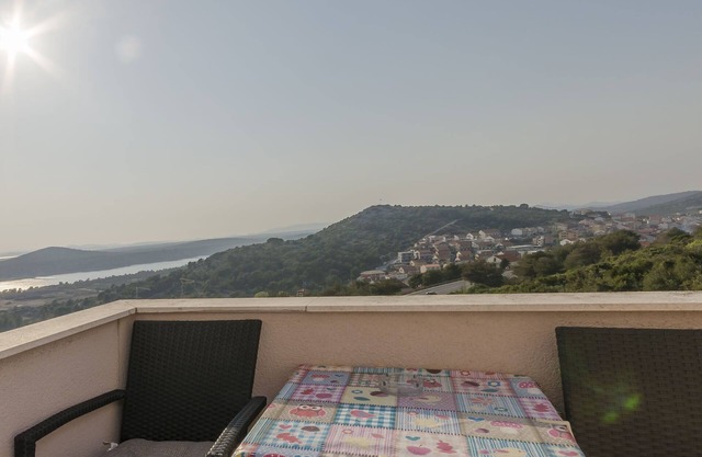 Apartment Golden Sunset (84451-A1) - Sibenik