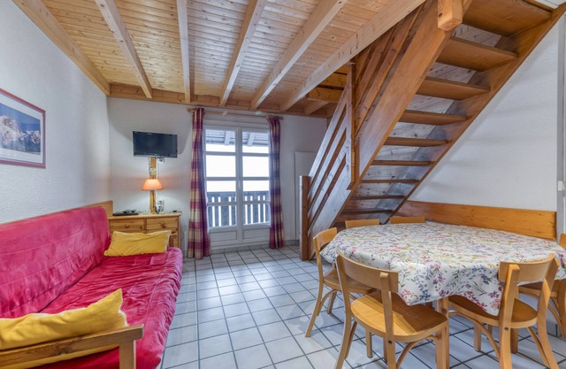 Apartment 'Granges 31 - Duplex 6pers' with Mountain View and Balcony