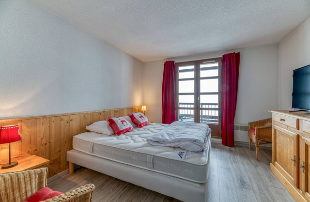 Apartment 'Granges 32 - Beau Duplex' with Mountain View and Balcony