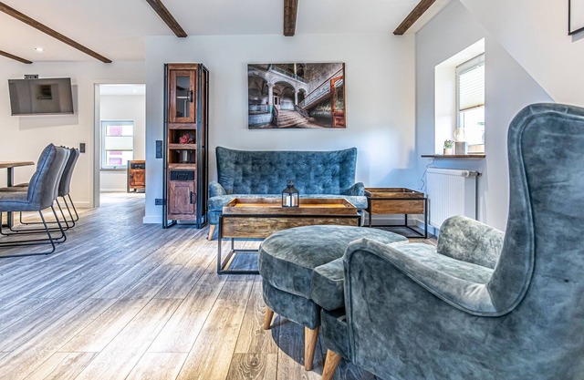 Apartment Hamburg / Comfortable apartment with 3 bedrooms on the 1st floor