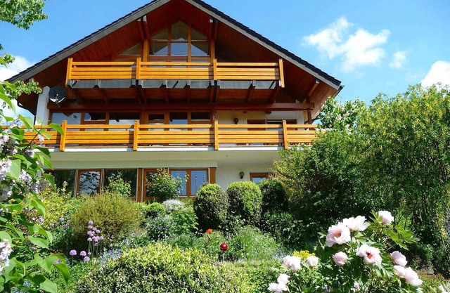 Apartment 'Haus Am See' with Lake View, Private Terrace and Wi-Fi
