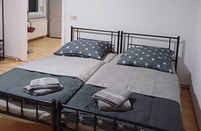 Apartment 'Haus Am Wald 1 Henriette' with Wi-Fi