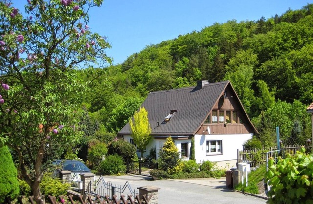 Apartment 'Haus Am Waldrand' with Mountain View, Private Terrace and Wi-Fi