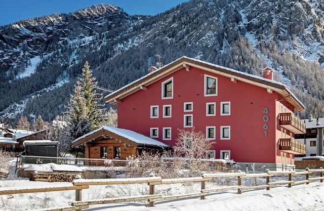 Apartment 'Herbetet - 4061 Maison Gerard' with Mountain View, Shared Garden and Wi-Fi