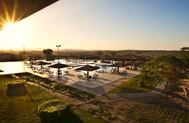 Apartment Hotel Canarius Resort Gravatá 2 Suites and Balcony.