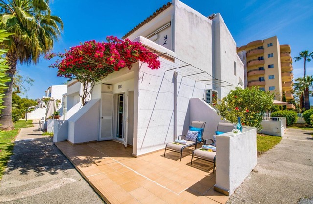 Apartment in Alcudia with Beachfront Views