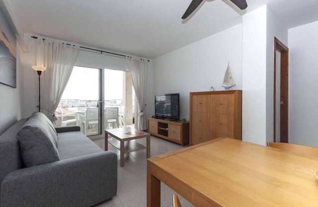 Apartment in Empuriabrava near Skydive Center