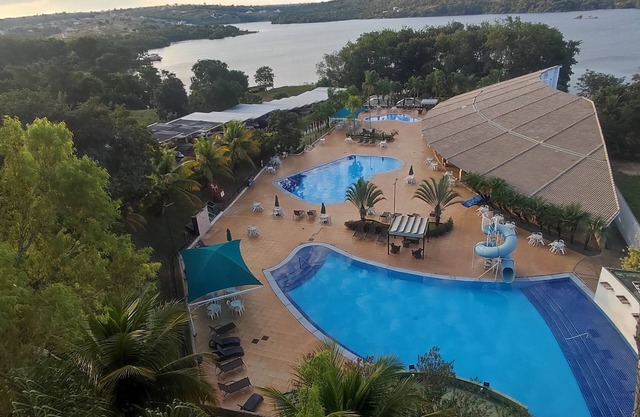 Apartment in Enseada Caldas Novas, access to the Lake and fishing permitted - HotFérias