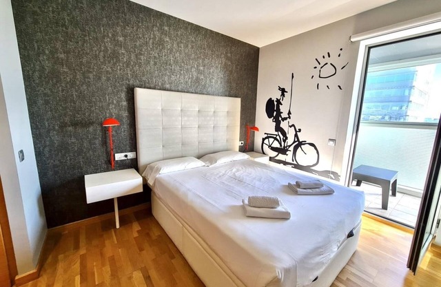 Apartment in front of Fira Gran Via