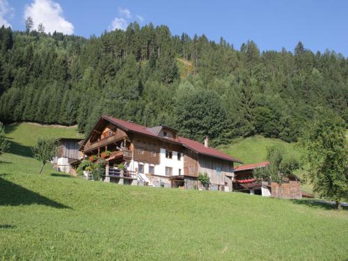 Apartment in Kaltenbach near Ski Lift