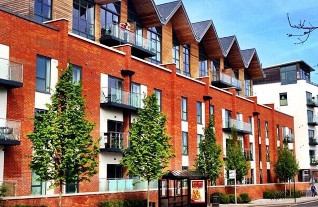 Apartment in Newbury Parkway Centre (6ATT)