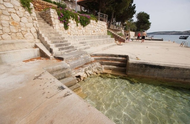 Apartment in Stara Novalja with Seaview, Terrace, Air condition, WIFI (183-3)