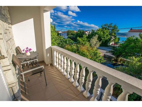 Apartment in Starigrad-Paklenica 6881