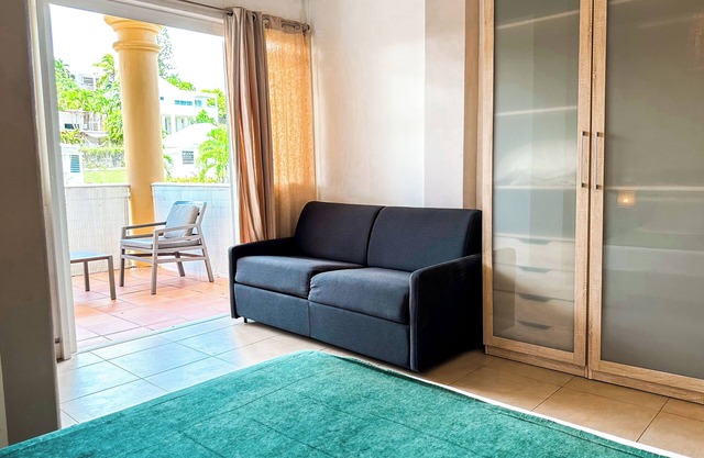 Apartment in swimming pool and beach residence