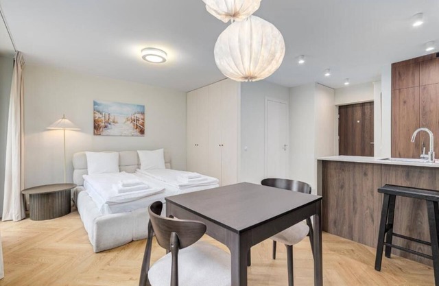 Apartment in the Heart of Powiśle - BOOK IT Warsaw