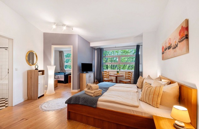 Apartment in the Hotel 'Albrechtshof Premium Room 1' with Shared Terrace and Wi-Fi