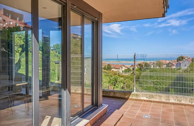 Apartment in usil beach, mogro-miengo