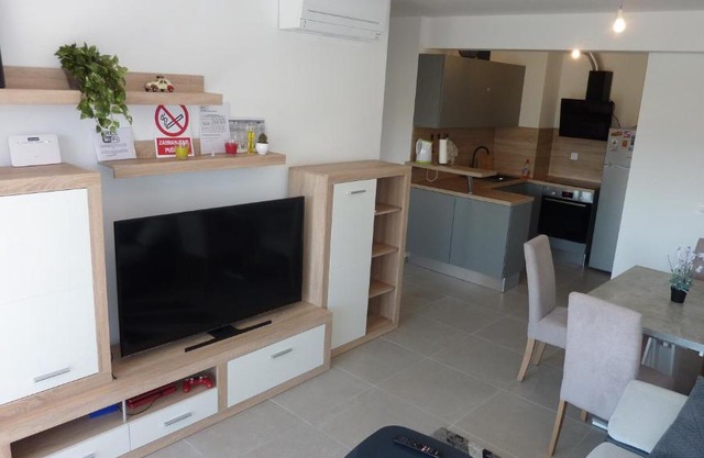 Apartment Jere with private parking